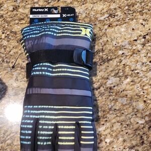 Hurley Black and Yellow Winter Gloves